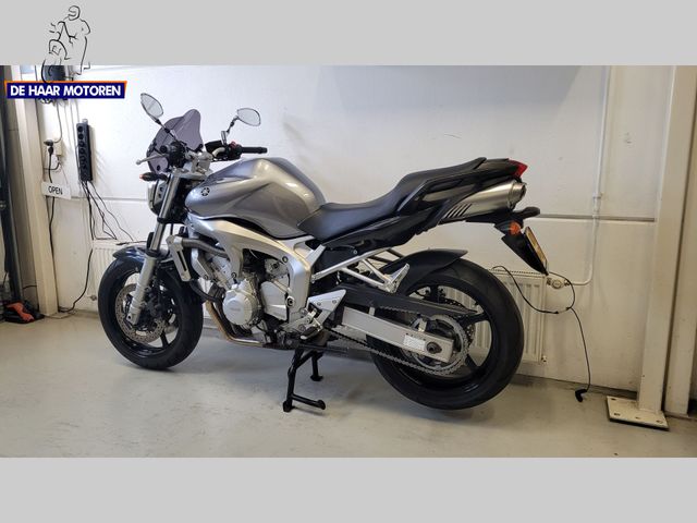 yamaha - fzs-600-fazer