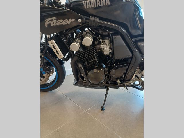 yamaha - fzs-600-fazer