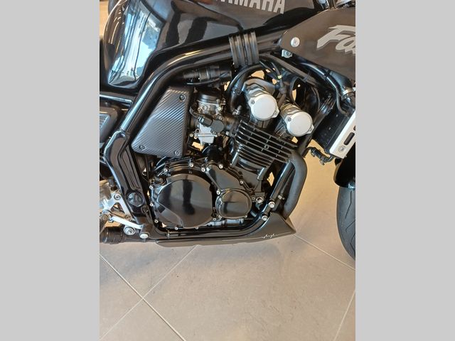 yamaha - fzs-600-fazer