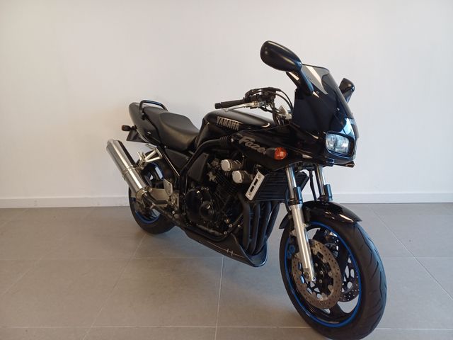 yamaha - fzs-600-fazer