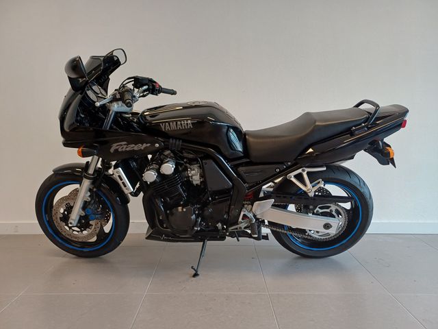 yamaha - fzs-600-fazer