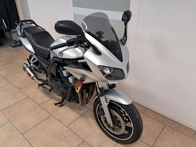 yamaha - fzs-600-fazer