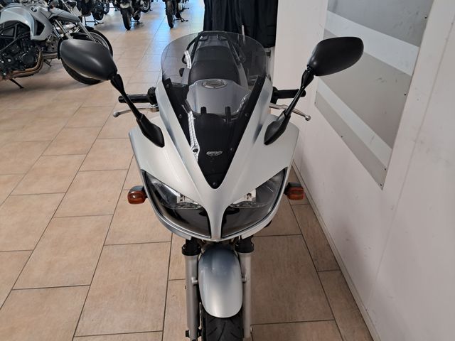 yamaha - fzs-600-fazer