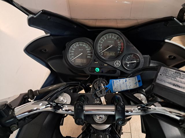 yamaha - fzs-600-fazer