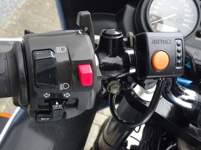 yamaha - fzs-600-fazer