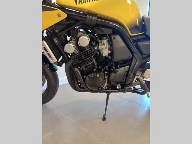 yamaha - fzs-600-fazer