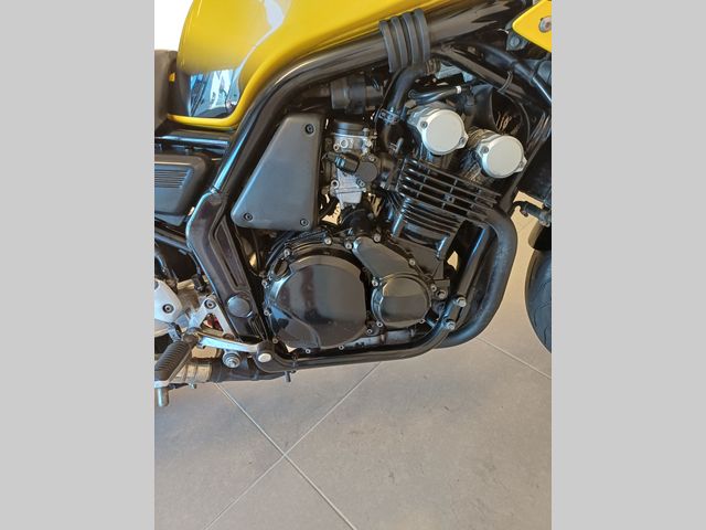 yamaha - fzs-600-fazer
