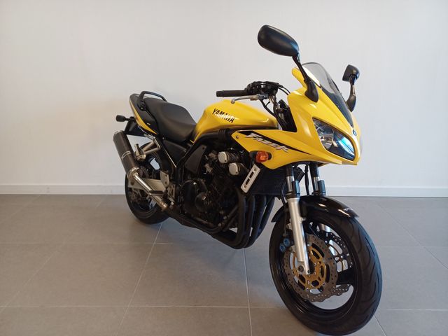 yamaha - fzs-600-fazer