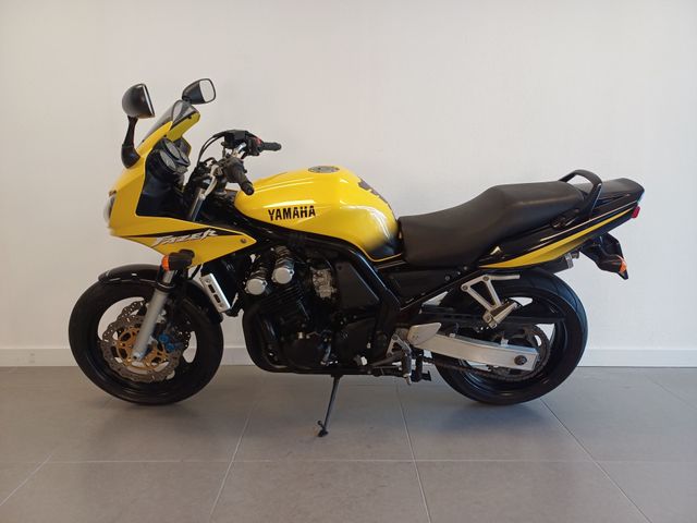 yamaha - fzs-600-fazer