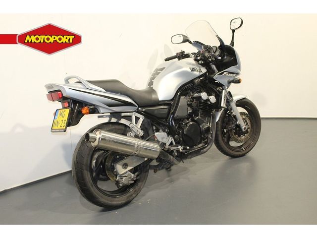 yamaha - fzs-600-fazer