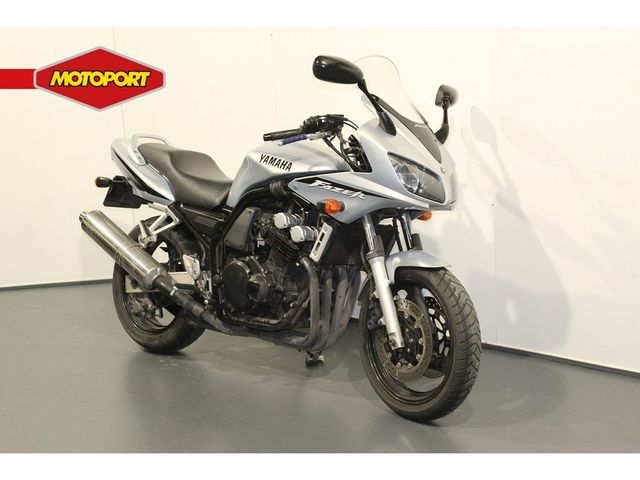 yamaha - fzs-600-fazer