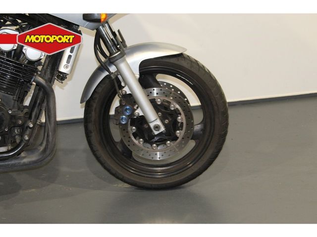 yamaha - fzs-600-fazer