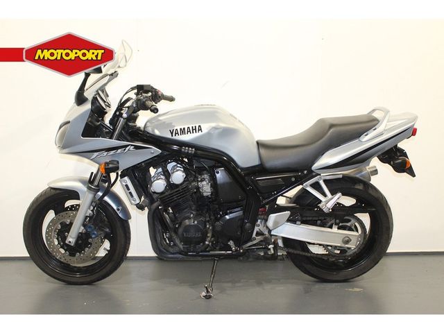yamaha - fzs-600-fazer