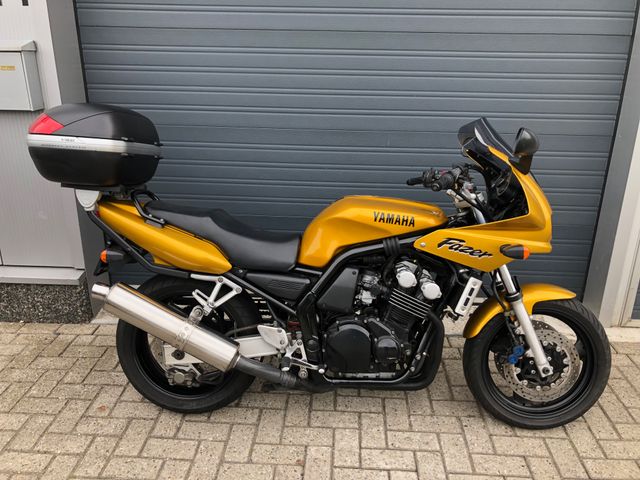yamaha - fzs-600-fazer