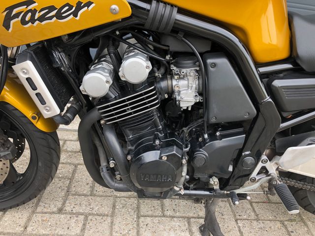 yamaha - fzs-600-fazer
