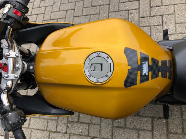 yamaha - fzs-600-fazer