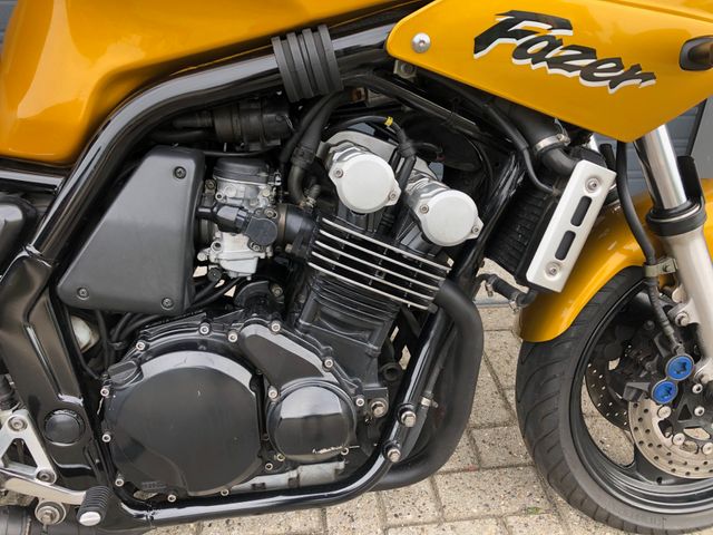 yamaha - fzs-600-fazer