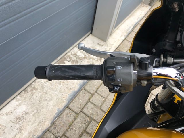 yamaha - fzs-600-fazer