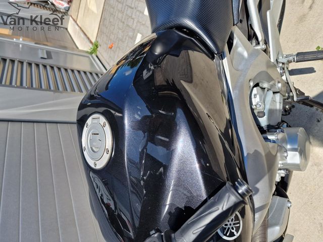 yamaha - fzs-600-fazer