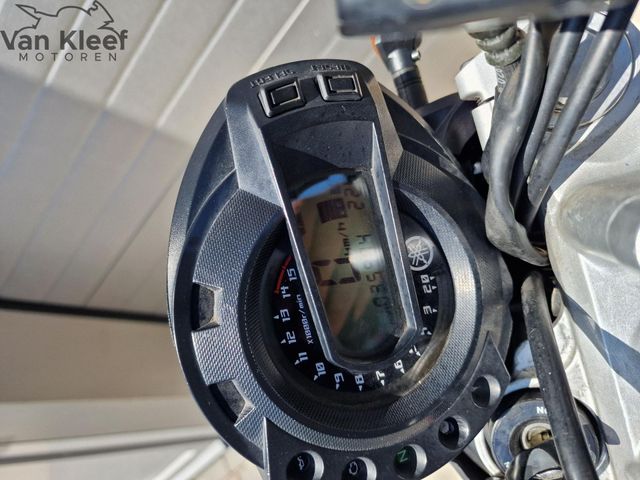 yamaha - fzs-600-fazer