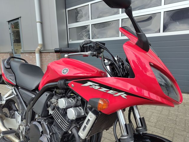 yamaha - fzs-600-fazer