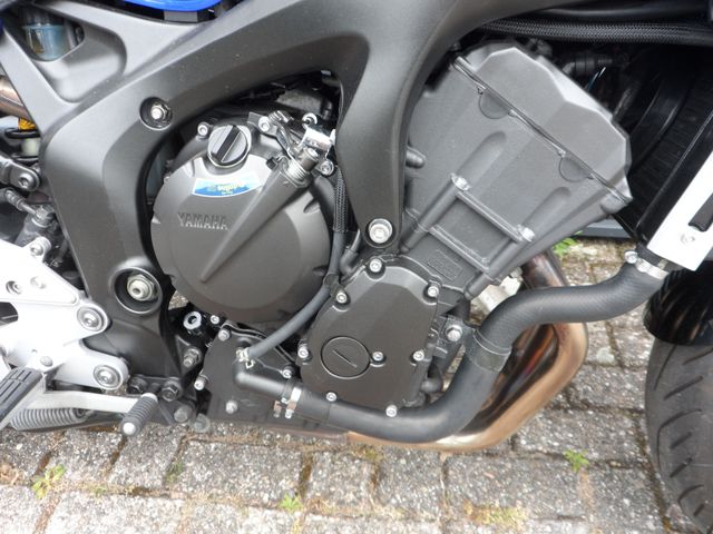 yamaha - fzs-600-fazer