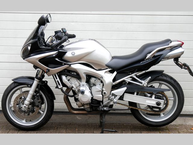 yamaha - fzs-600-fazer