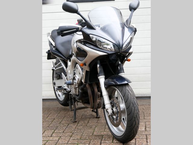 yamaha - fzs-600-fazer