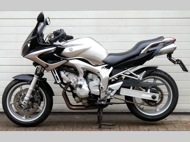 yamaha - fzs-600-fazer
