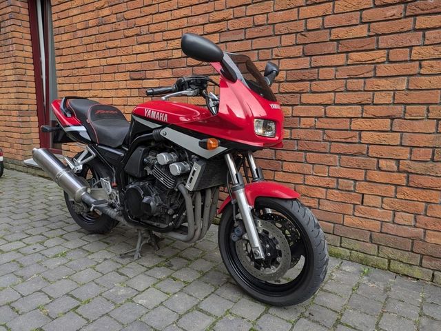 yamaha - fzs-600-fazer-s