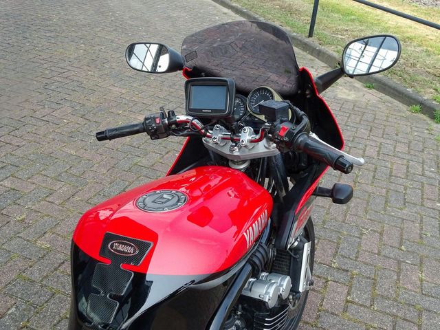 yamaha - fzs-600-fazer-s