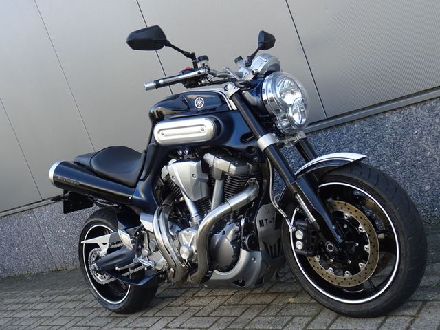 yamaha - mt-01
