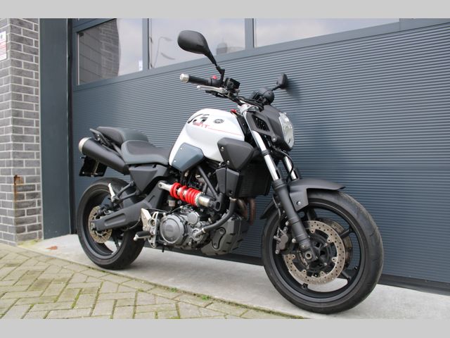 yamaha - mt-03