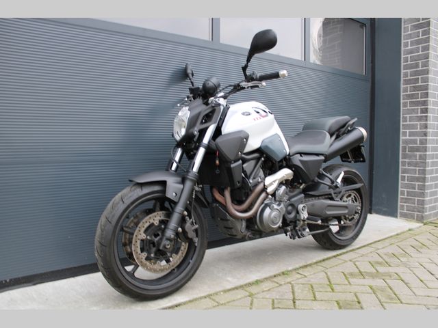 yamaha - mt-03