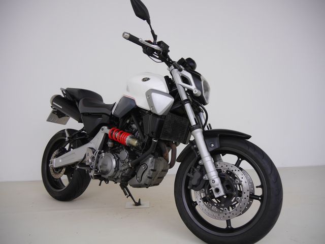 yamaha - mt-03