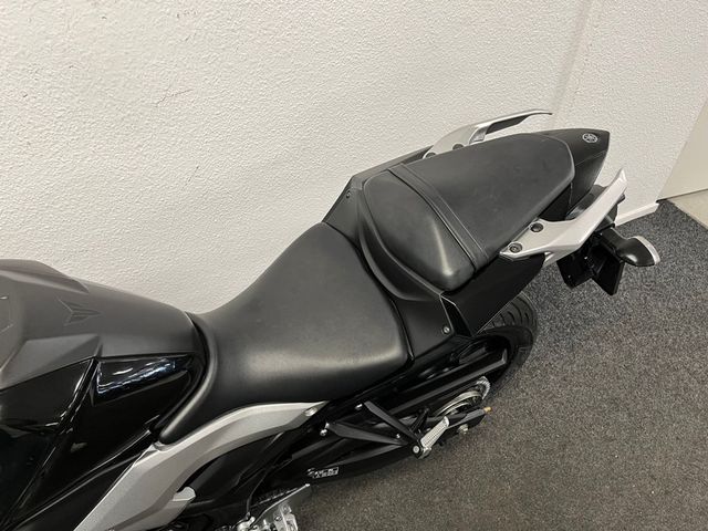 yamaha - mt-03