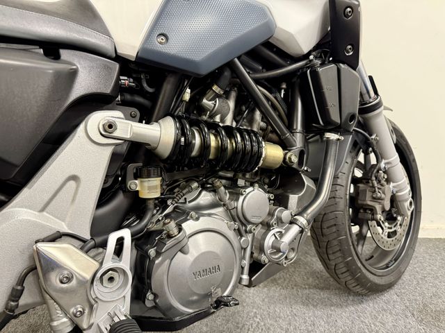 yamaha - mt-03