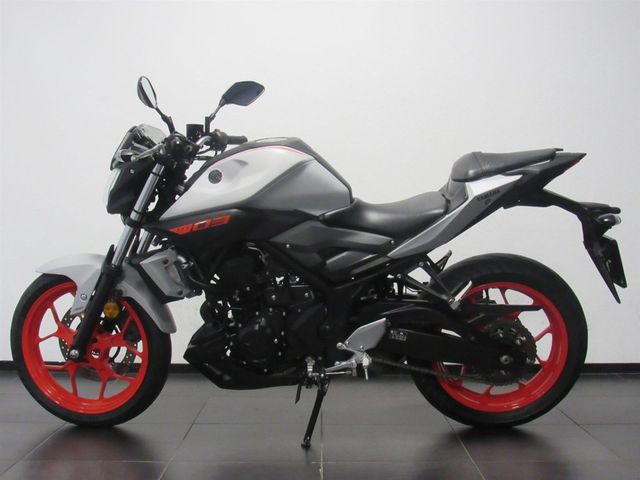 yamaha - mt-03