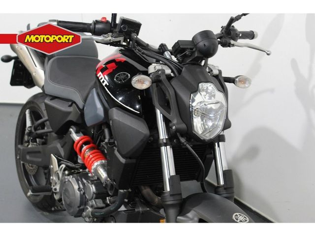 yamaha - mt-03