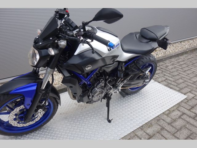 yamaha - mt-07-abs