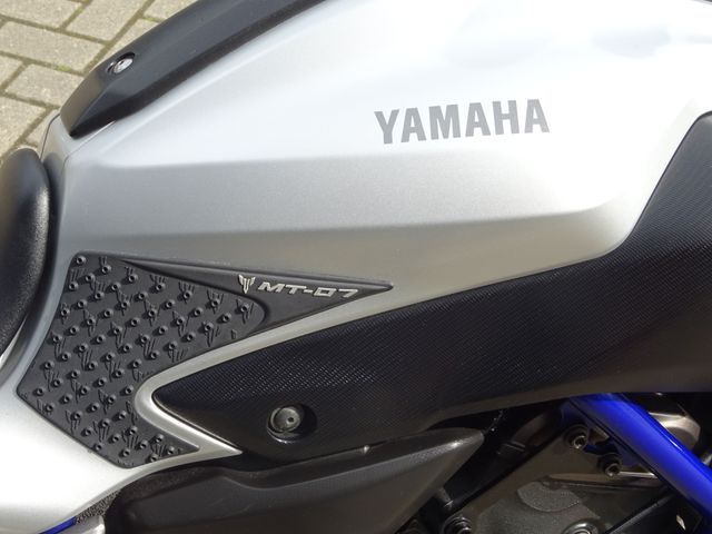 yamaha - mt-07-abs