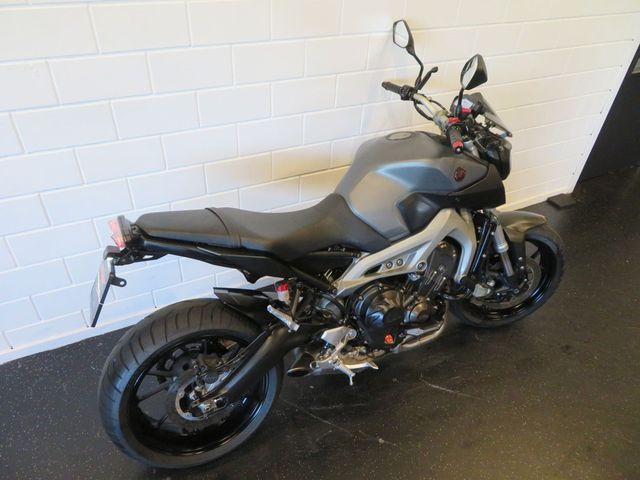 yamaha - mt-09
