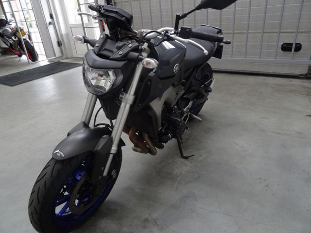 yamaha - mt-09-abs