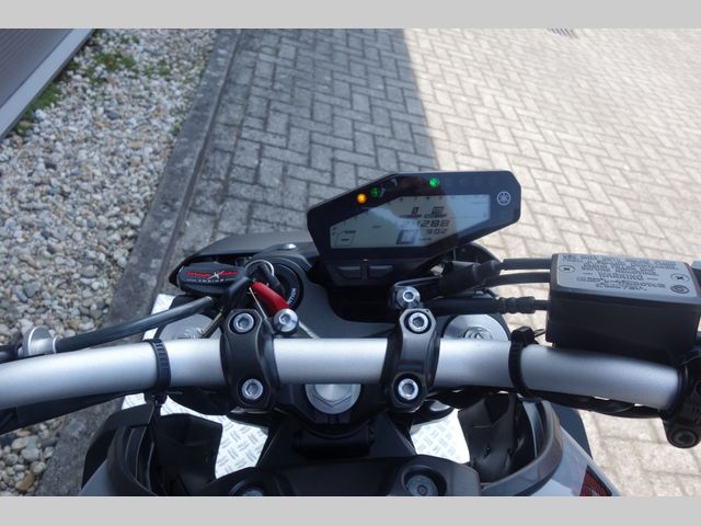 yamaha - mt-09-abs