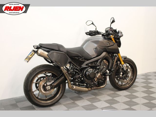 yamaha - mt-09-street-tracker