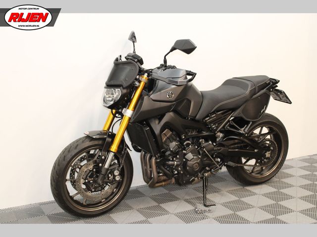 yamaha - mt-09-street-tracker