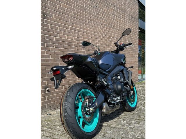 yamaha - mt-09-y-amt