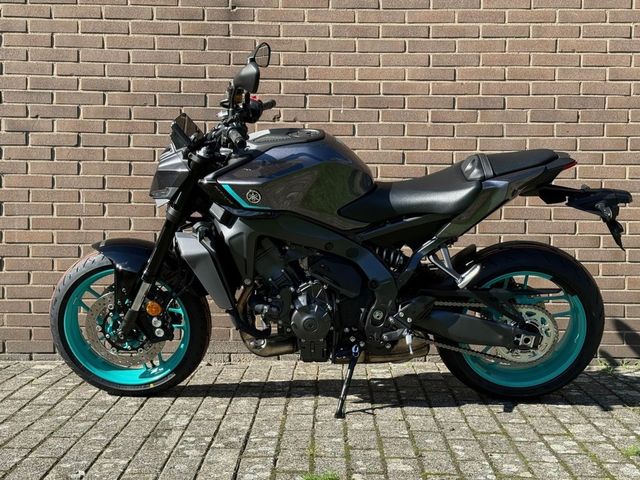 yamaha - mt-09-y-amt