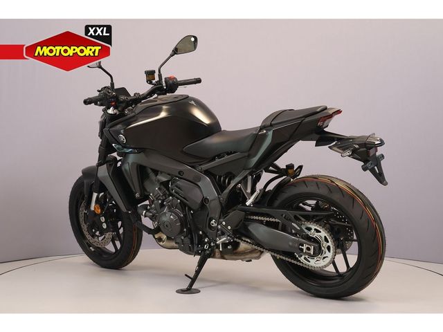 yamaha - mt-09-y-amt