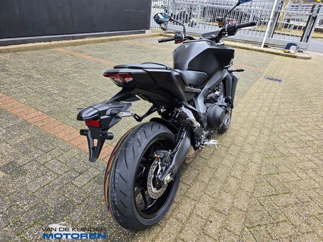 yamaha - mt-09-y-amt